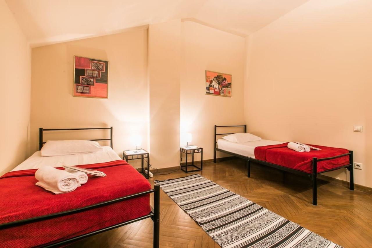 Proper Apartment - Duplex Home Tbilisi Esterno foto