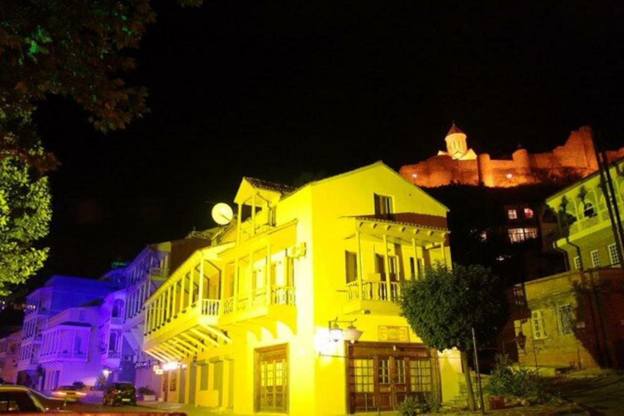 Proper Apartment - Duplex Home Tbilisi Esterno foto
