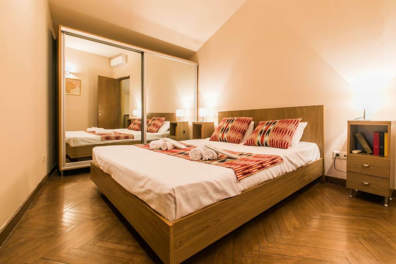 Proper Apartment - Duplex Home Tbilisi Esterno foto
