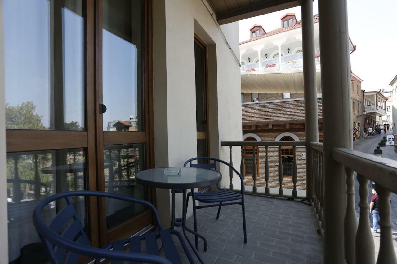 Proper Apartment - Duplex Home Tbilisi Esterno foto